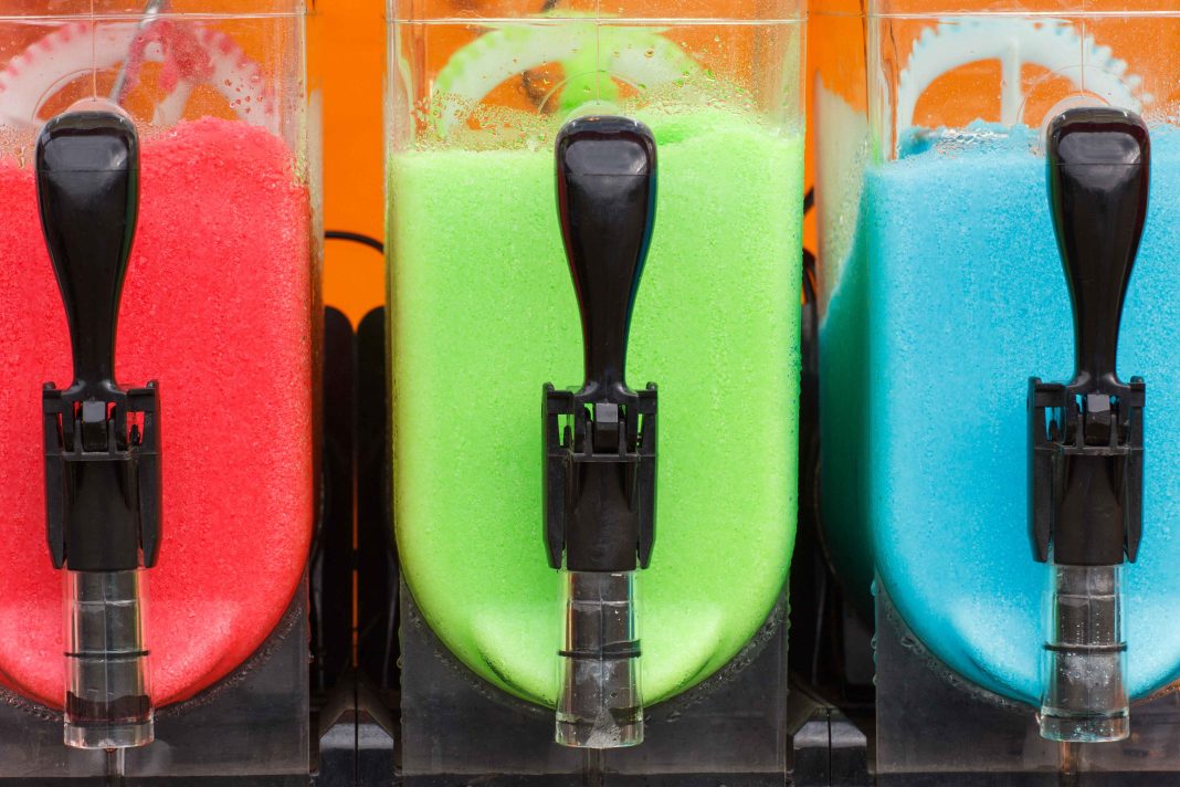 Top Reasons To Choose A Slush And Ice Cream Machine For Home Use
